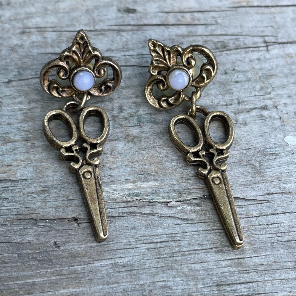 Gold scissor Earrings hairstylist beautician